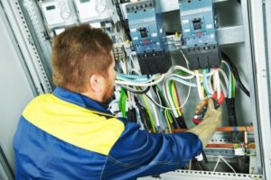 The worker doing electrical work in live electricity at Frederick, MD